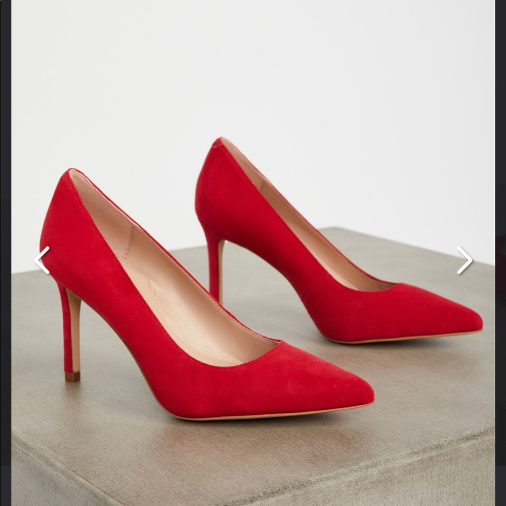 NWT BCBGeneration Midda Suede Heels